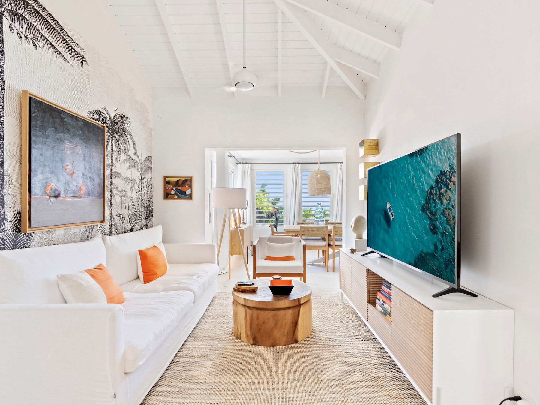 Bright Waters villa photo.